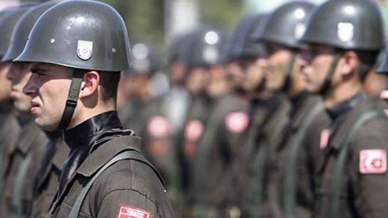 Τουρκία: Μειώνεται στα 28 έτη η θητεία των αξιωματικών του στρατού