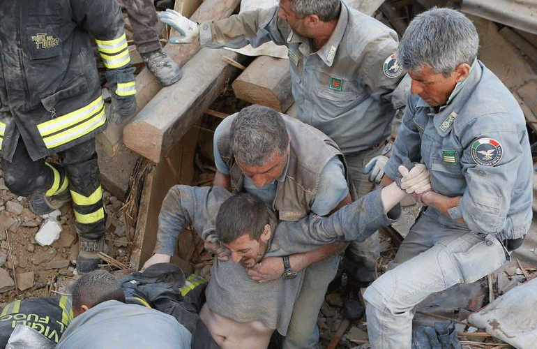 Διάσωση παγιδευμένων ανθρώπων