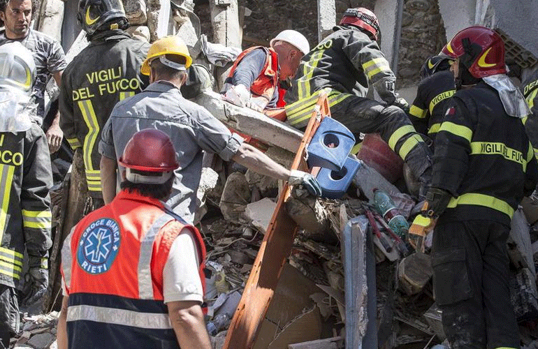 Σωστικά συνεργεία στην περιοχή