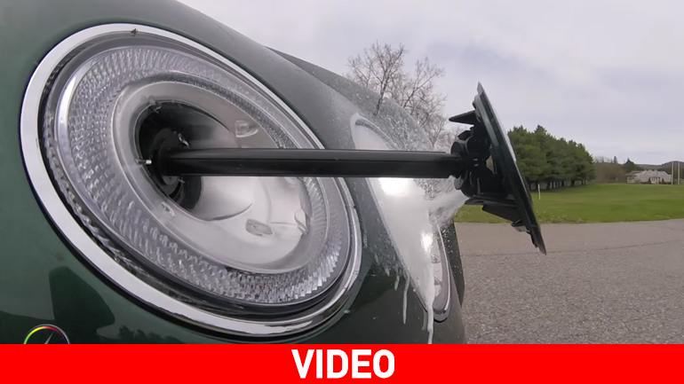 Ακόμα και το σύστημα πλύσης φώτων της Bentley Bentayga είναι μοναδικό