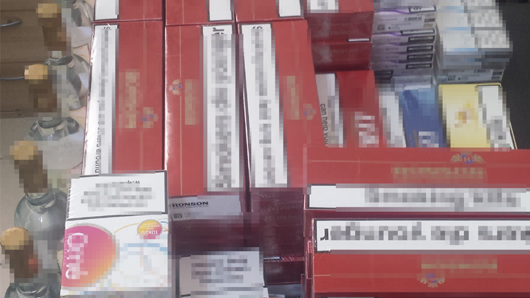 Ορεστιάδα: Κατασχέθηκαν πακέτα λαθραίων τσιγάρων και φιάλες αλκοολούχου ποτού