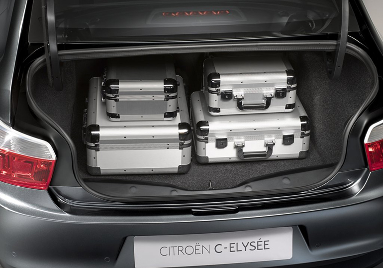 Ο χώρος αποσκευών αγγίζει τα 505 λίτρα...