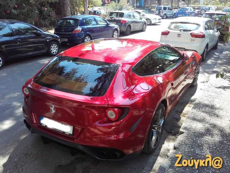 Ferrari FF: Τετρακίνητη, τετραθέσια, 0-100 σε 3.7 δευτερόλεπτα και τελική 325 χλμ./ώρα