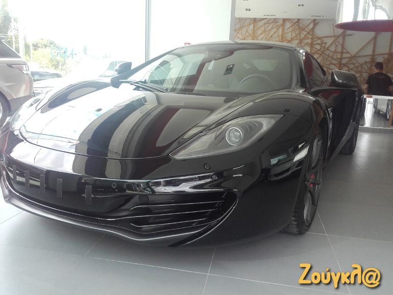 McLaren MP4-12C: Κινητήρας 3.799 κ.εκ., 0-100 σε 3.3 δευτ. και τελική 328 χλμ./ώρα 