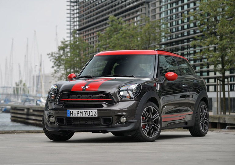 Το MINI Copper S John Cooper Works ALL4...