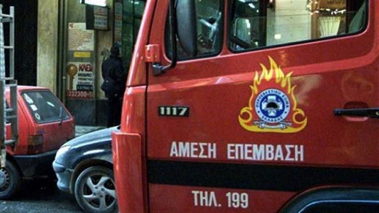 Πυρκαγιά σε ταβέρνα στη Μάνδρα Αττικής