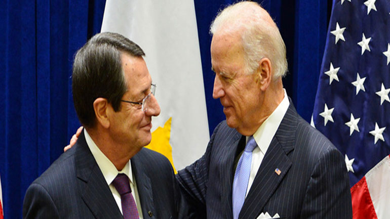 Επικοινωνία Μπάιντεν με Αναστασιάδη και Ακιντζί για το Κυπριακό