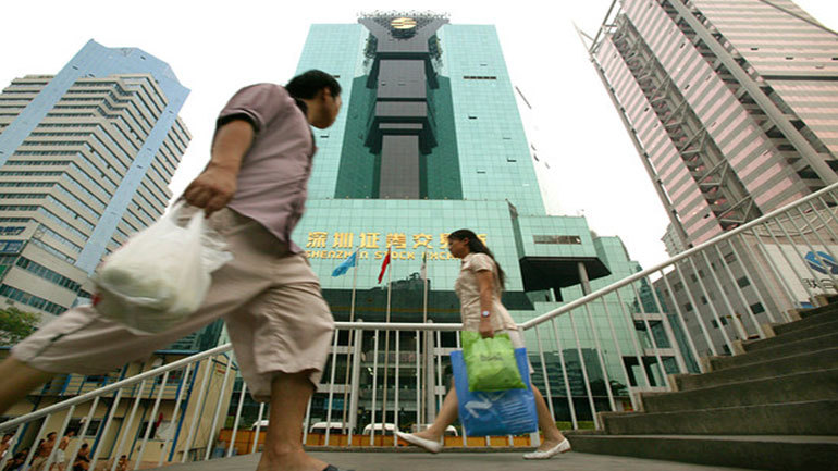 «Δώρο» του Πεκίνου στους επενδυτές παγκοσμίως με διασύνδεση των χρηματιστηρίων Σεντζέν και Χονγκ Κονγκ