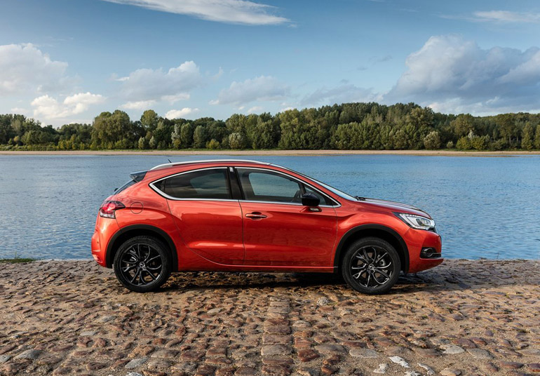 Το μήκος του γαλλικού μοντέλου αγγίζει τα 4.3 μέτρα...