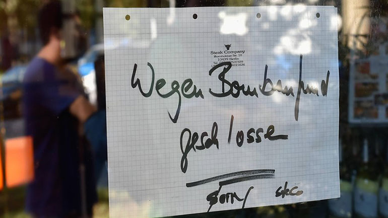 Βερολίνο: Απειλή από το παρελθόν – Εκκενώνονται 4 οικοδομικά τετράγωνα σε ακτίνα ενός χλμ. λόγω βόμβας Βερολίνο: Απειλή από το παρελθόν – Εκκενώνονται 4 οικοδομικά τετράγωνα σε ακτίνα ενός χλμ. λόγω βόμβας