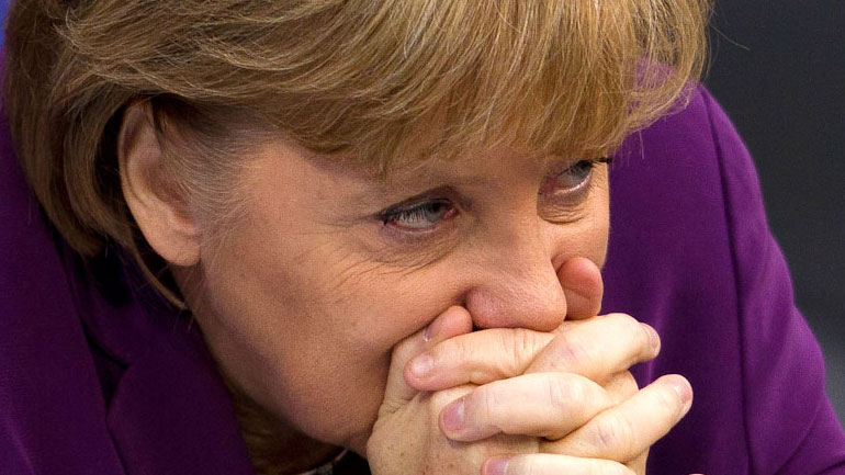 Κλειστά χαρτιά από Μέρκελ για την υποψηφιότητά της