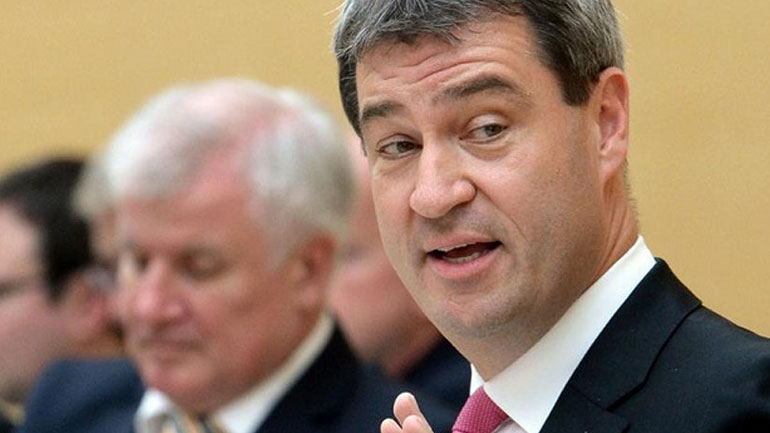 Γερμανός υπουργός ζητεί μαζικές απελάσεις προσφύγων