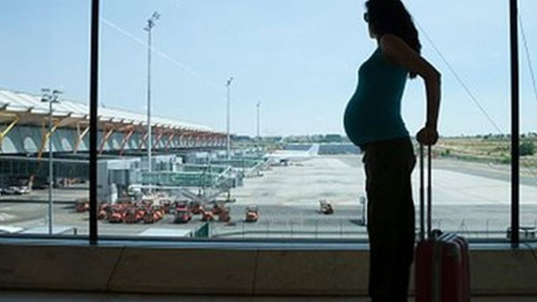 Εγκυμοσύνη και αεροπλάνο: Τι πρέπει να προσέξεις