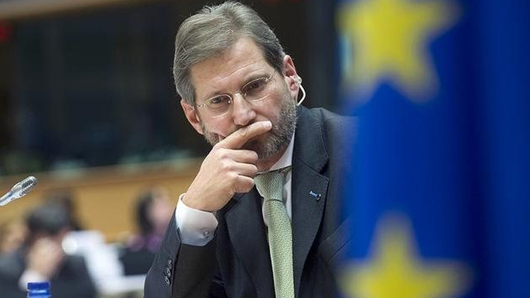 Γιοχάνες Χαν: Η Τουρκία θα τηρήσει τη συμφωνία για το προσφυγικό και χωρίς τη χορήγηση βίζας