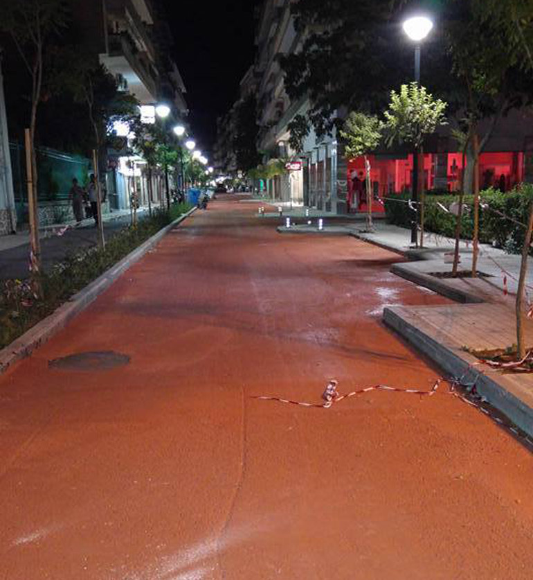 Το υλικό που χρησιμοποιείται σε αυτούς τους δρόμους μειώνει την θερμοκρασία του περιβάλλοντος!