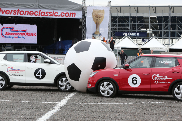 Όπως φαίνεται η SsangYong παίζει καλή... μπάλα με τον αθλητισμό!