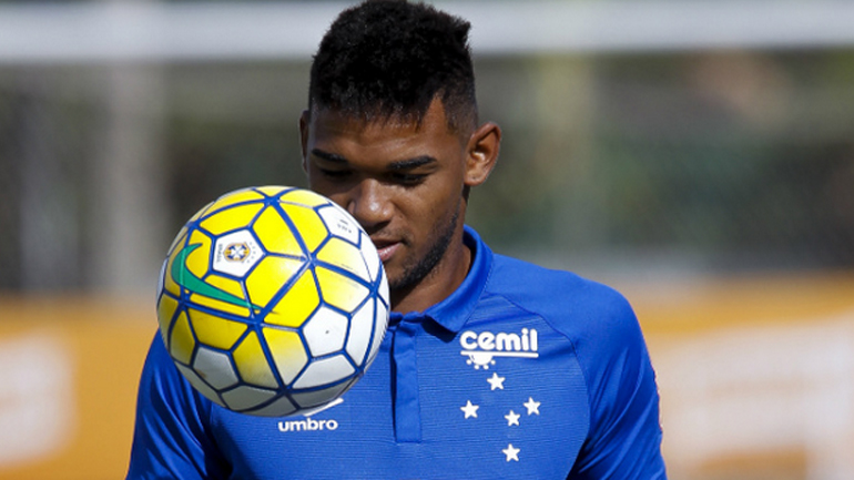 Ολυμπιακός: Κλεισμένος ο Μπρούνο Βιάνα