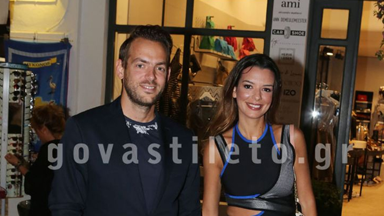 Νικολέττα Ράλλη: Σε μία σπάνια έξοδο με τον σύντροφό της στη Μύκονο