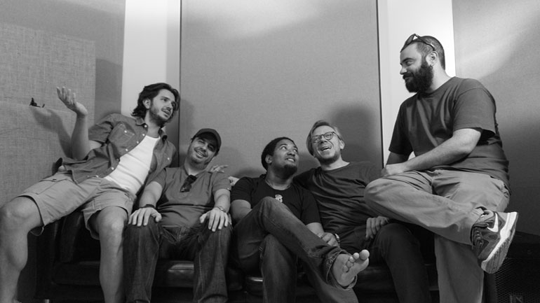 Ο Δημήτρης Τσάκας και οι Tsakelectric live στο Gazarte