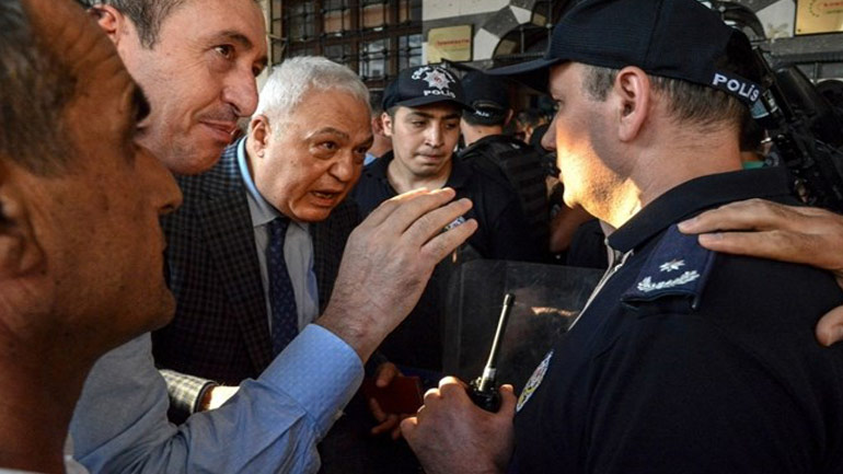 Κούρδοι ακτιβιστές κατεβαίνουν σε απεργία πείνας για τον φυλακισμένο ηγέτη τους Οτσαλάν