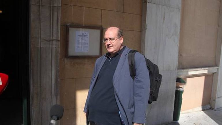 Την επαναφορά των «αιώνιων φοιτητών» προτείνει ο Φίλης