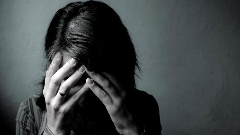 Εξιχνιάστηκε υπόθεση βιασμού και εκβίασης σε βάρος 20χρονης