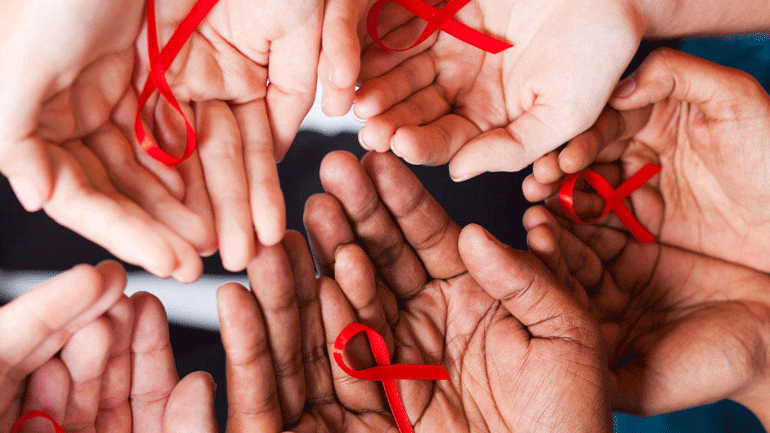 Ποια είναι τα συμπτώματα του HIV;