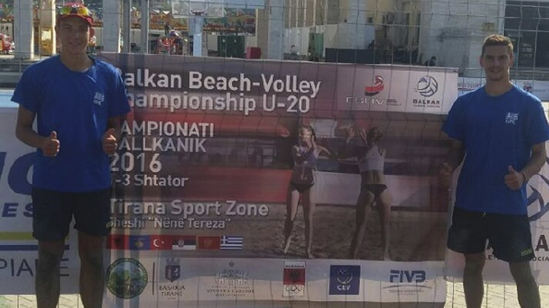 Μπιτς βόλεϊ: Δύο νίκες και δυο ήττες για τα ελληνικά δίδυμα