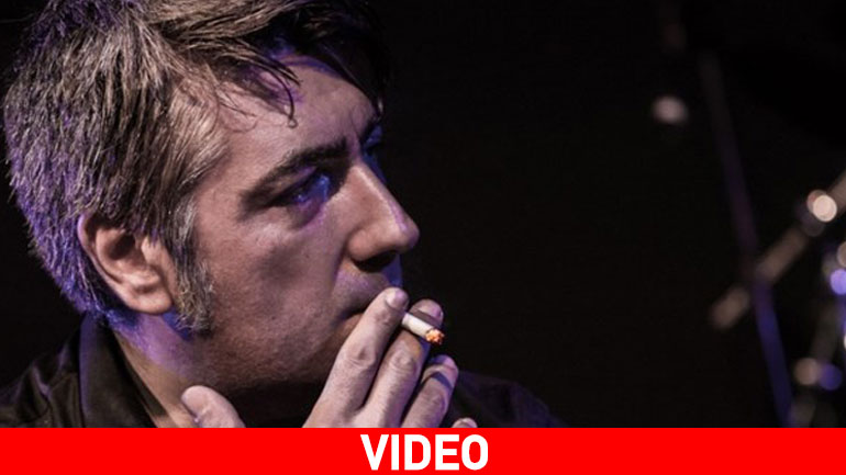 Έφυγε από τη ζωή ο Θάνος Ανεστόπουλος, τραγουδιστής του συγκροτήματος «Διάφανα Κρίνα»