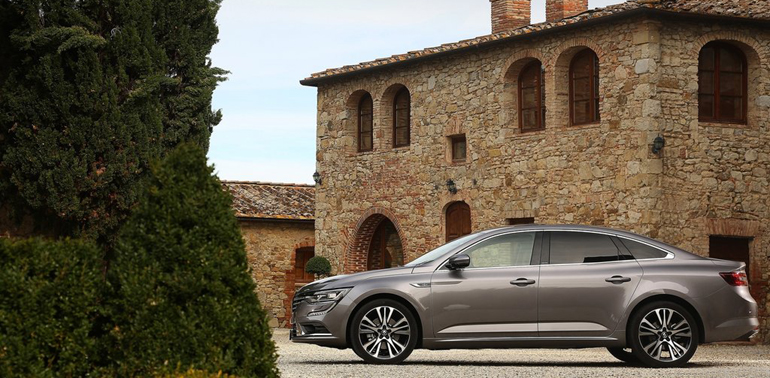 Το μήκος του Talisman φτάνεθ τα 4.89 μέτρα...