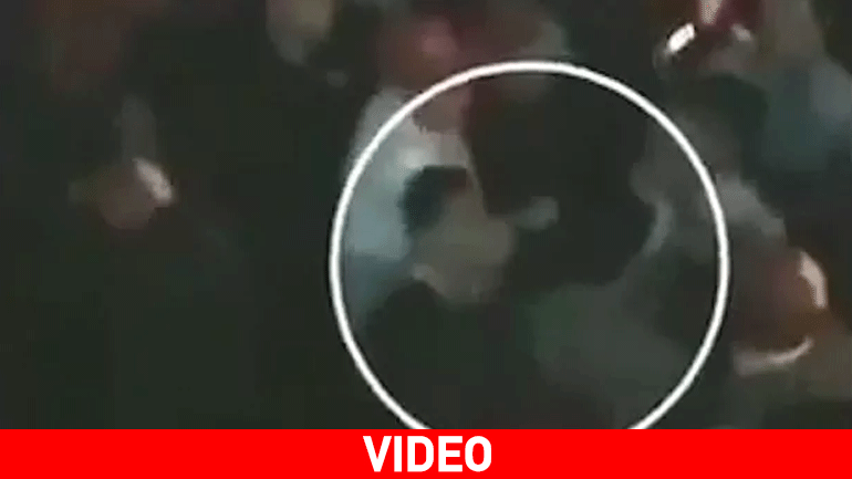 Βενεζουέλα: Πλήθος κόσμου αποδοκίμασε τον πρόεδρο Μαδούρο