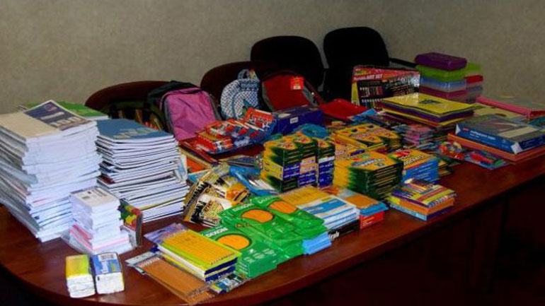 Συγκέντρωση σχολικών ειδών από τον Δήμο Αγίας Παρασκευής Συγκέντρωση σχολικών ειδών από τον Δήμο Αγίας Παρασκευής