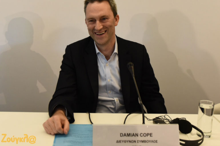 Ο Ντάμιαν Κόουπ