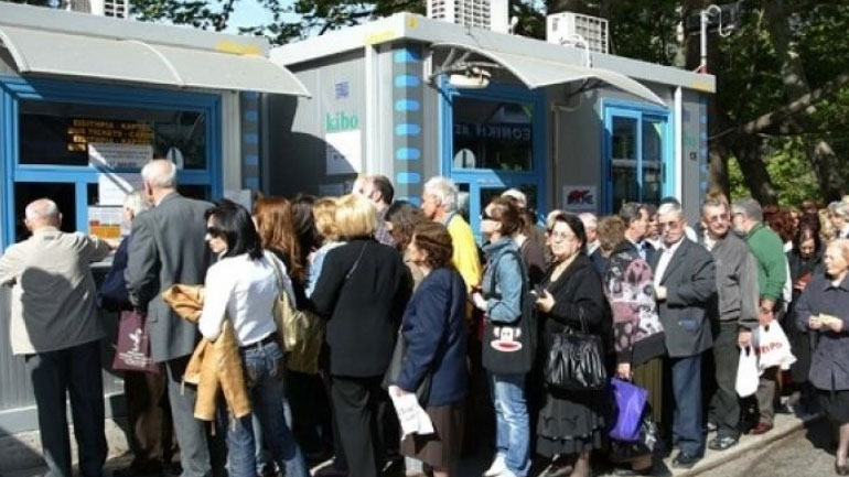 Θεσσαλονίκη: Από αύριο πιλοτικά η χρήση χρεωστικών και πιστωτικών καρτών στα εκδοτήρια του ΟΑΣΘ