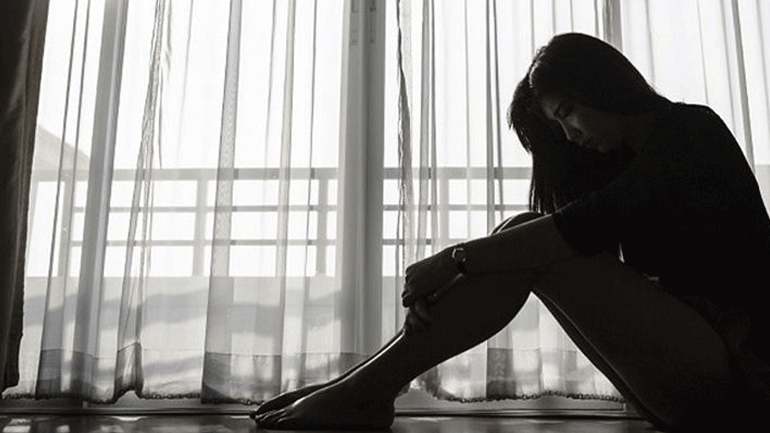 Κατάθλιψη: Τα «κρυμμένα» συμπτώματα που αποκαλύπτουν ότι νοσείτε