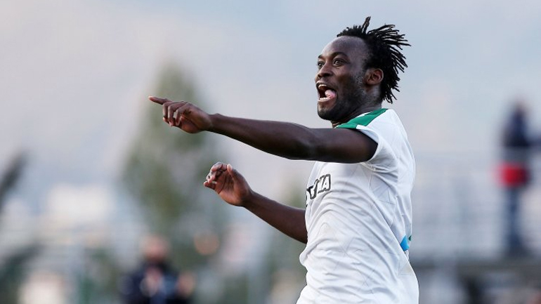 Το σκέφτεται ο Εσιέν