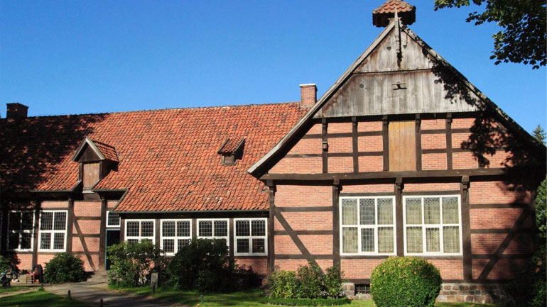 Βρήκε στη σοφίτα του τα… λείψανα γυναίκας που εξαφανίστηκε πριν από 40 χρόνια