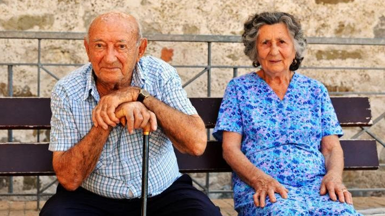 Ιταλία: Χωριό αιωνόβιων αποκαλύπτει σε επιστήμονες το… μυστικό του