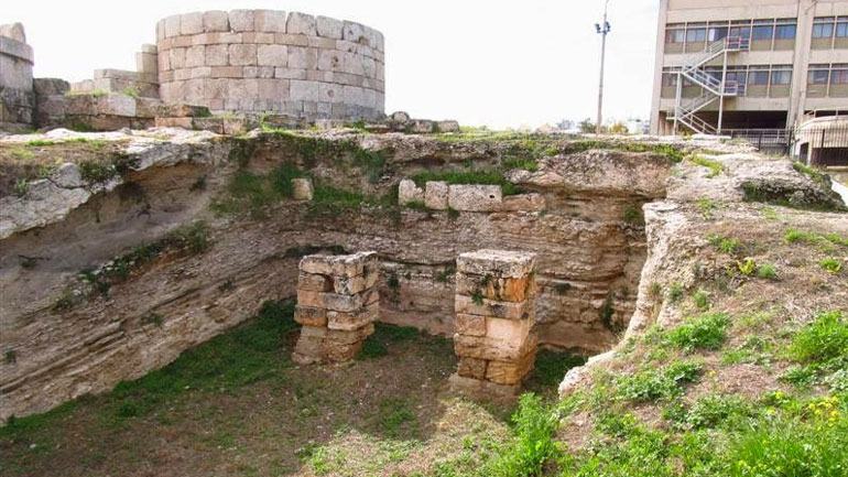 Αναβαθμίζεται ο αρχαιολογικός χώρος της Ηετιώνειας Πύλης στον Πειραιά