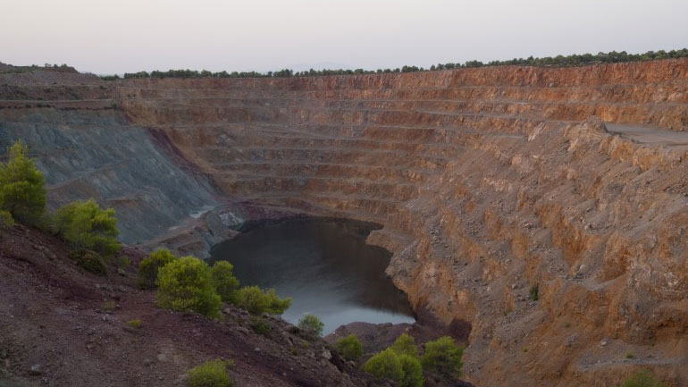 ΔΕΗ: Σύσκεψη για τη λειτουργία των ορυχείων ΛΑΡΚΟ και Προσηλίου