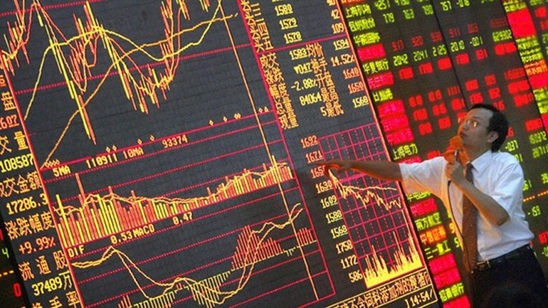 Κίνα: Συρρικνώθηκαν με ταχύ ρυθμό τα συναλλαγματικά αποθέματα