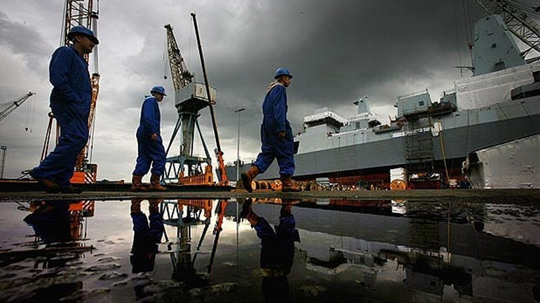 Oριακή αύξηση της βιομηχανικής παραγωγής στη Βρετανία