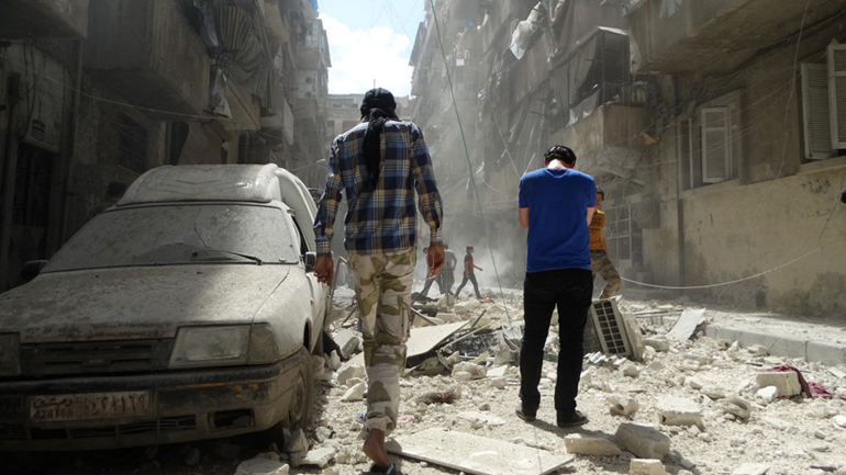 Συρία: Διαψεύδει ότι έριξε χλώριο στο Χαλέπι