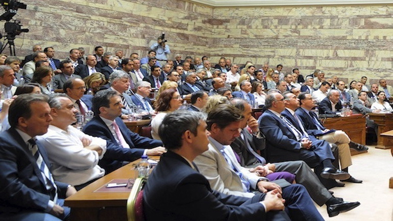 48 βουλευτές της ΝΔ καταγγέλλουν τον ΣΥΡΙΖΑ για τις αθρόες συμβάσεις ορισμένου χρόνου