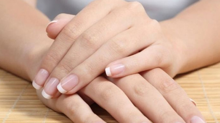 Γερά νύχια με ένα και μόνο υλικό από το σπίτι σας!