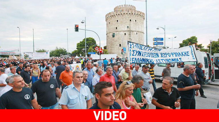 Πορεία ενστόλων στο κέντρο της Θεσσαλονίκης