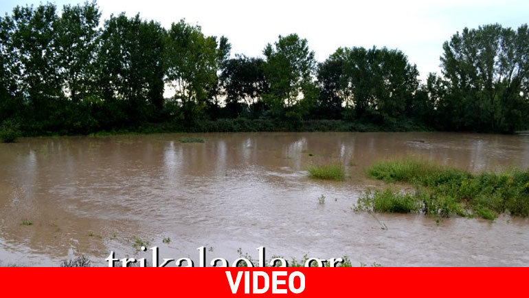 Υπερχείλισε ο Πηνειός στα Τρίκαλα προκαλώντας τεράστιες καταστροφές