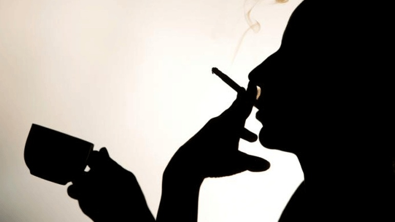 Ο Δήμος Βέροιας με ψήφισμα «κόβει» το τσιγάρο στους δημόσιους χώρους