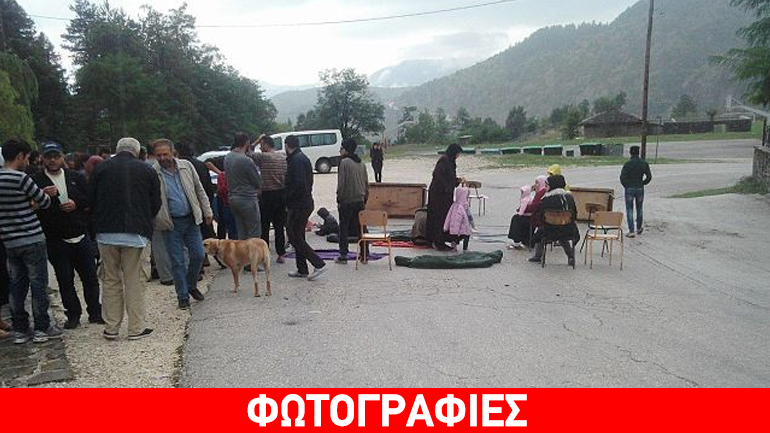 Ιωάννινα: Πρόσφυγες έκλεισαν το δρόμο έξω από τα κέντρα φιλοξενίας