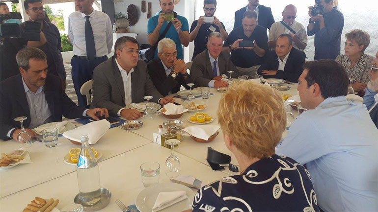 Το γεύμα του Πρωθυπουργού σε Μπουτάρη-Τζιτζικώστα